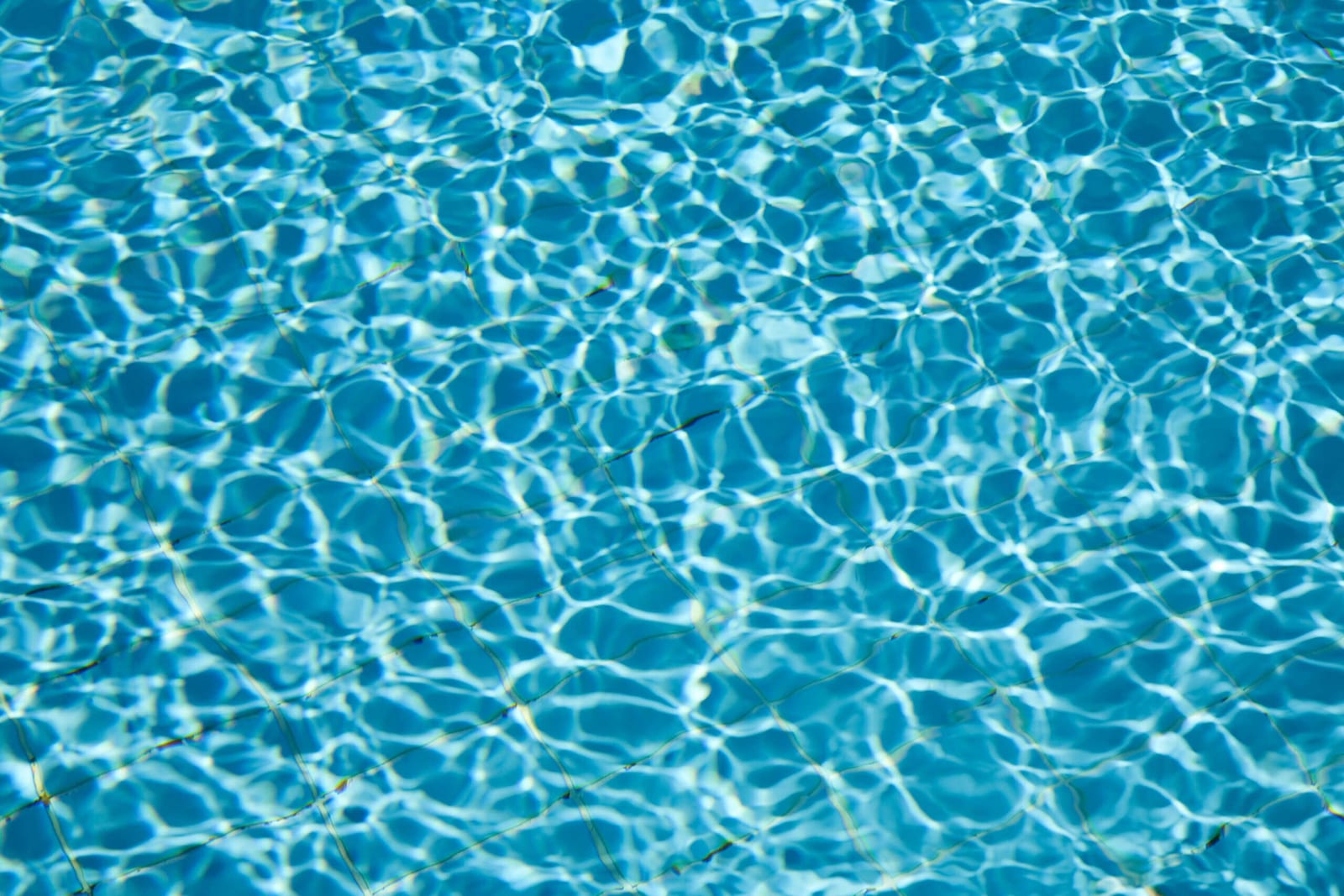 How EZ Pool Biller Can Help You Retain Customers