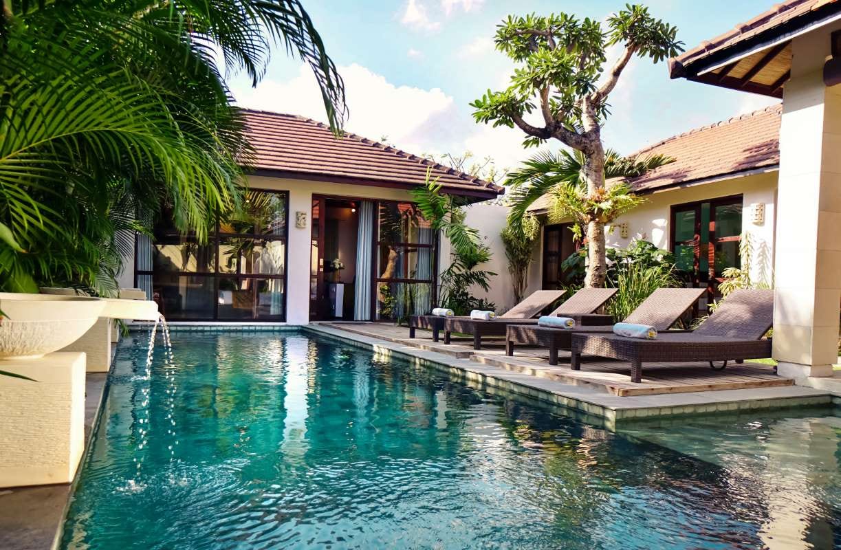 Professionalize Billing Mistakes Pool Service Pros Should Avoid