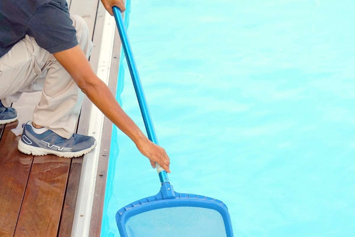 The Do’s and Don’ts of Organizing Contacts with Pool Customers