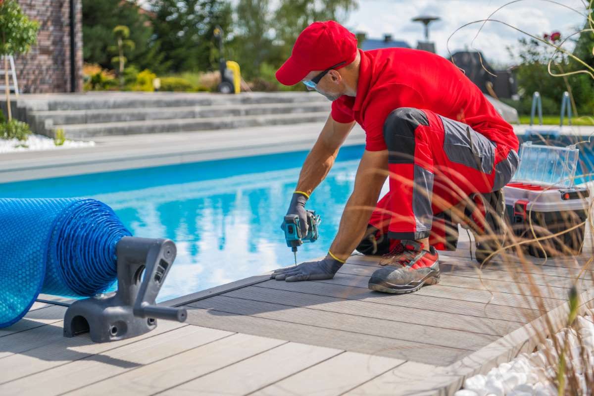 How to Simplify Your Pool Service Invoicing