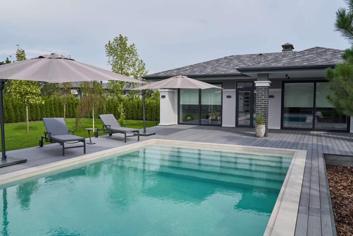 The Beginner’s Guide to Improve Customer Service Your Pool Business